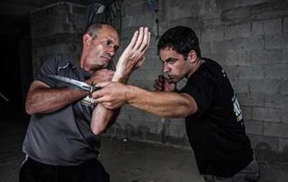 Eyal Yanilov knife defense